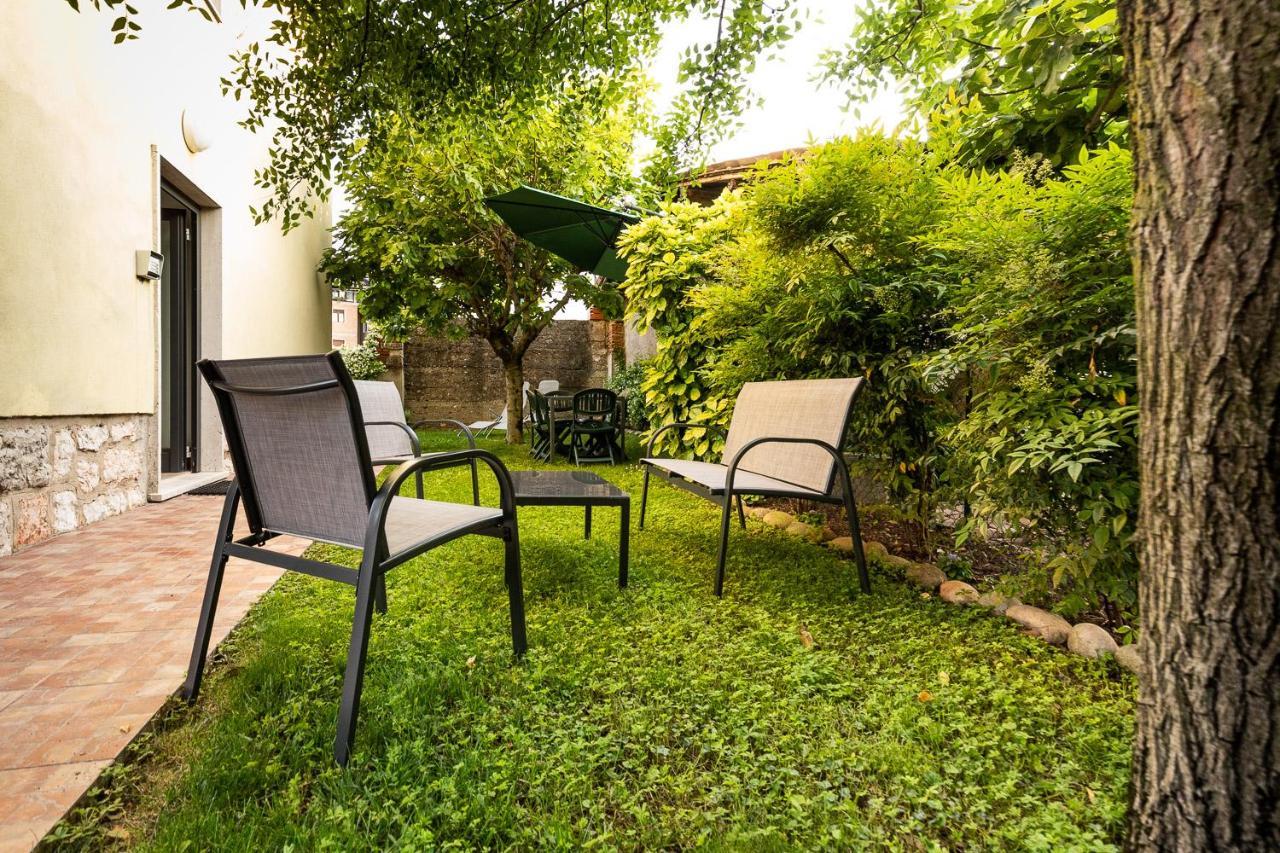 Verona Suites Bagian luar foto